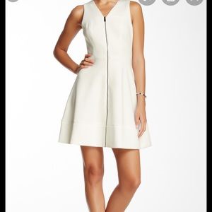Vince Camuto Front zip dress